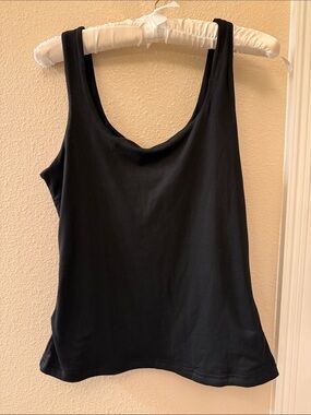 Amazon Essentials Black Scoop Neck Tank Top